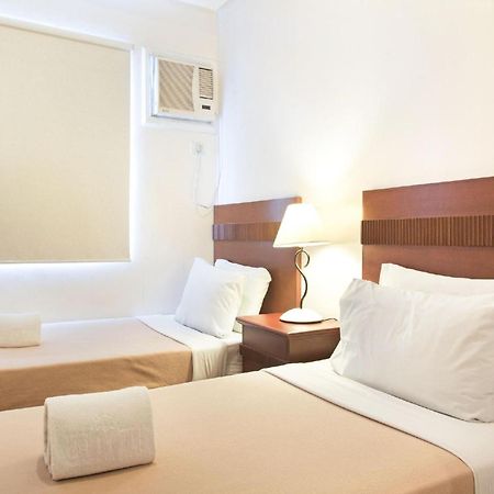 Townhouse Oak Avitel Hotel Near Osmena Highway, Pnr Pasay Station, Metro Manila マカティ エクステリア 写真
